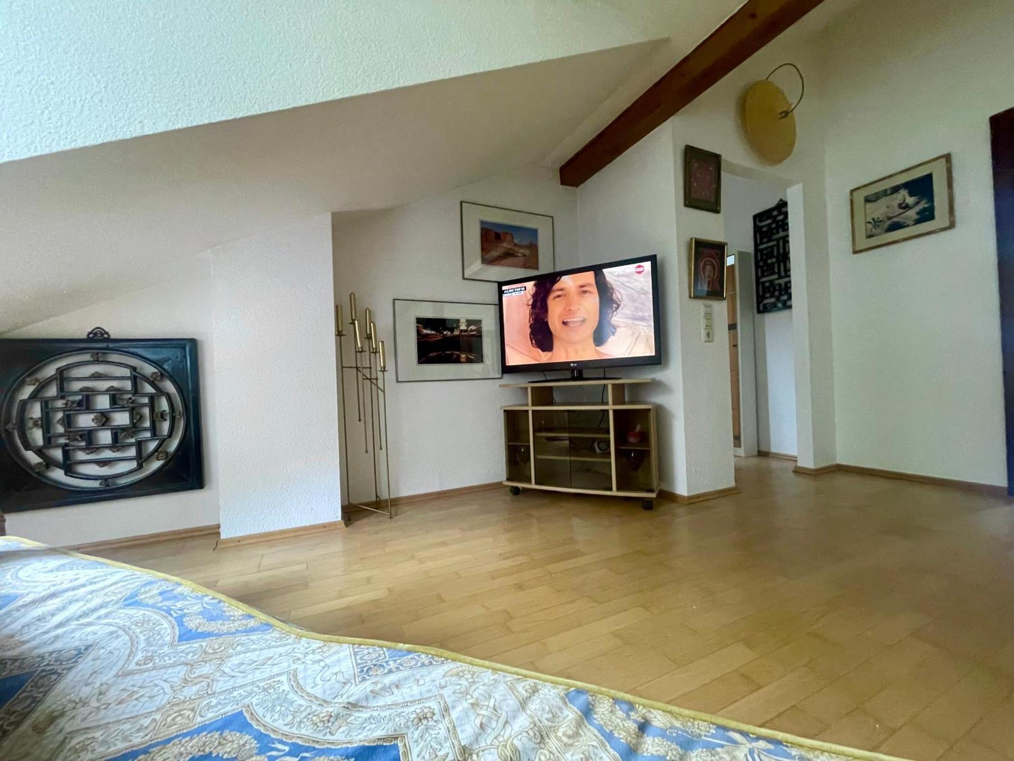 Wunderschoenes Grosses 3 Zimmer Apartament Zentrum Goldstadt Familienfreundlich Mit Garage Pforzheim Dış mekan fotoğraf
